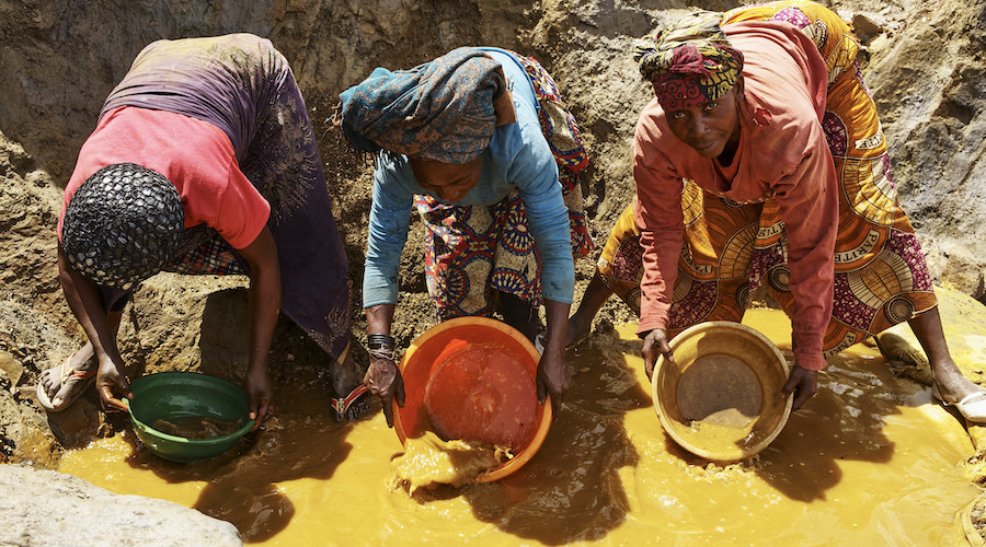 Artisanal-gold-miners-in-DRC