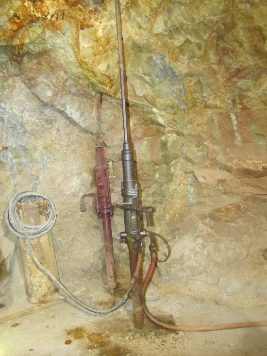 old-style-mining-drill